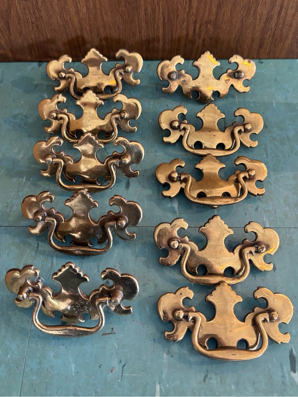 10 vintage brass gold drawer pulls handles hardware 1960’s ornate dresser